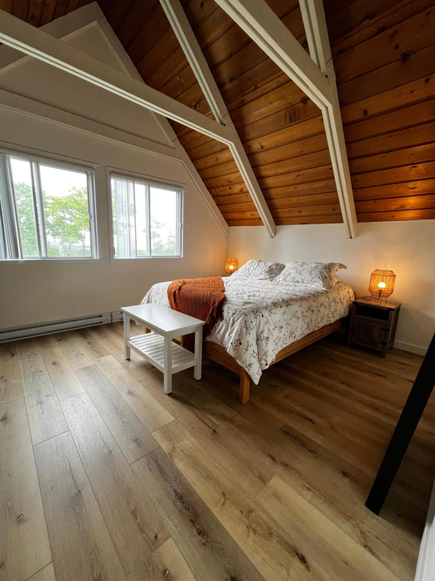 Chalet Mont Sainte-Anne Beaupre Exterior photo