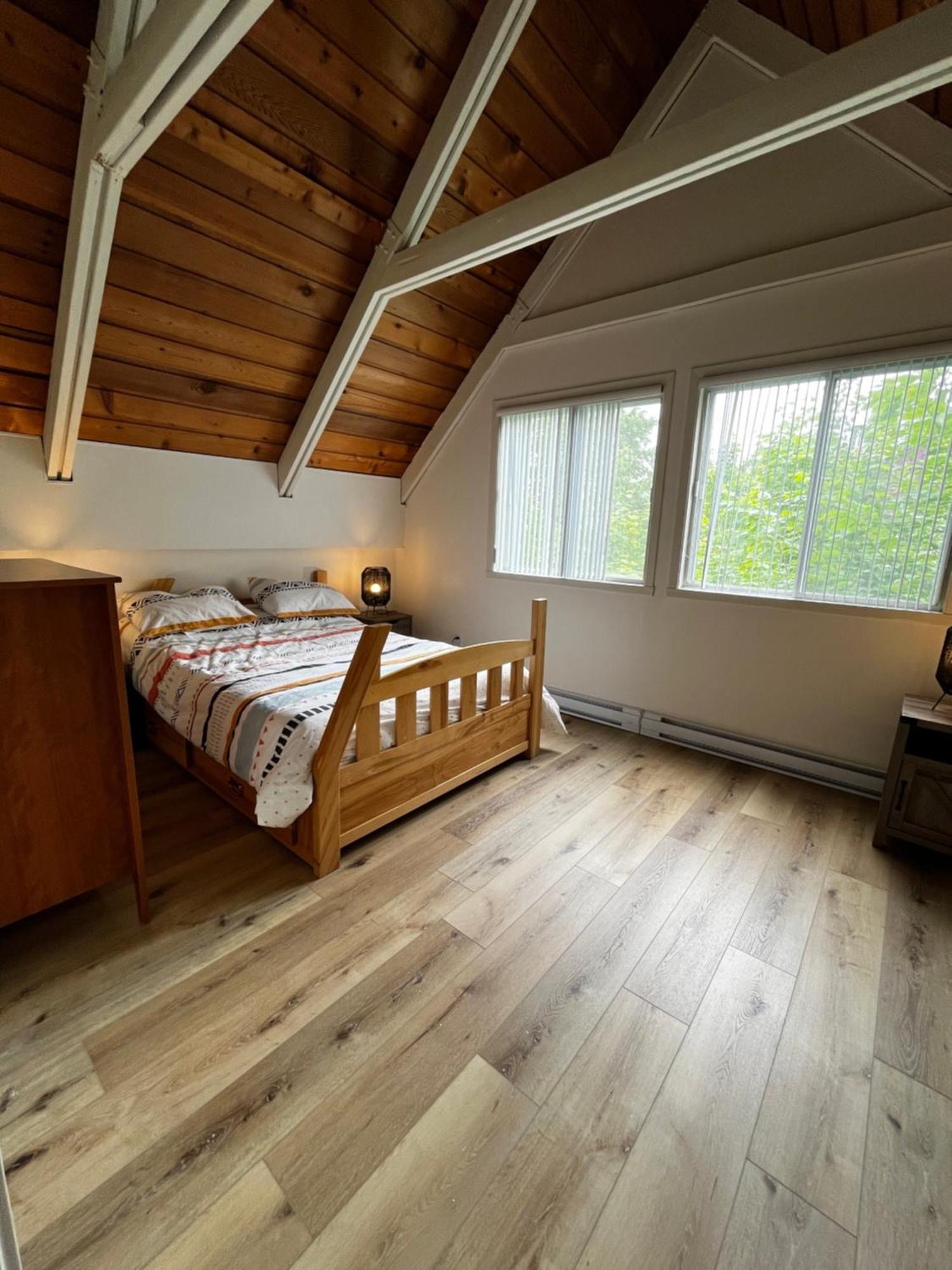 Chalet Mont Sainte-Anne Beaupre Exterior photo